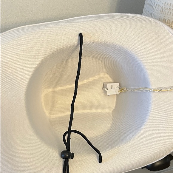 Stylish Cowboy Hat White and Silver Light Up w/ 4 settings - Picture 3 of 7